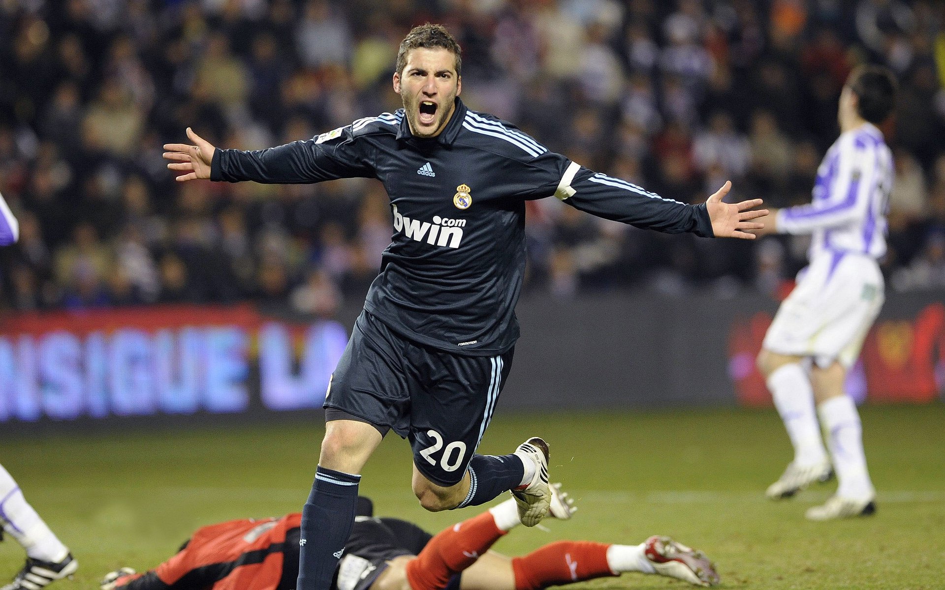 回顾世界杯经典瞬间合集,世界杯精彩过人