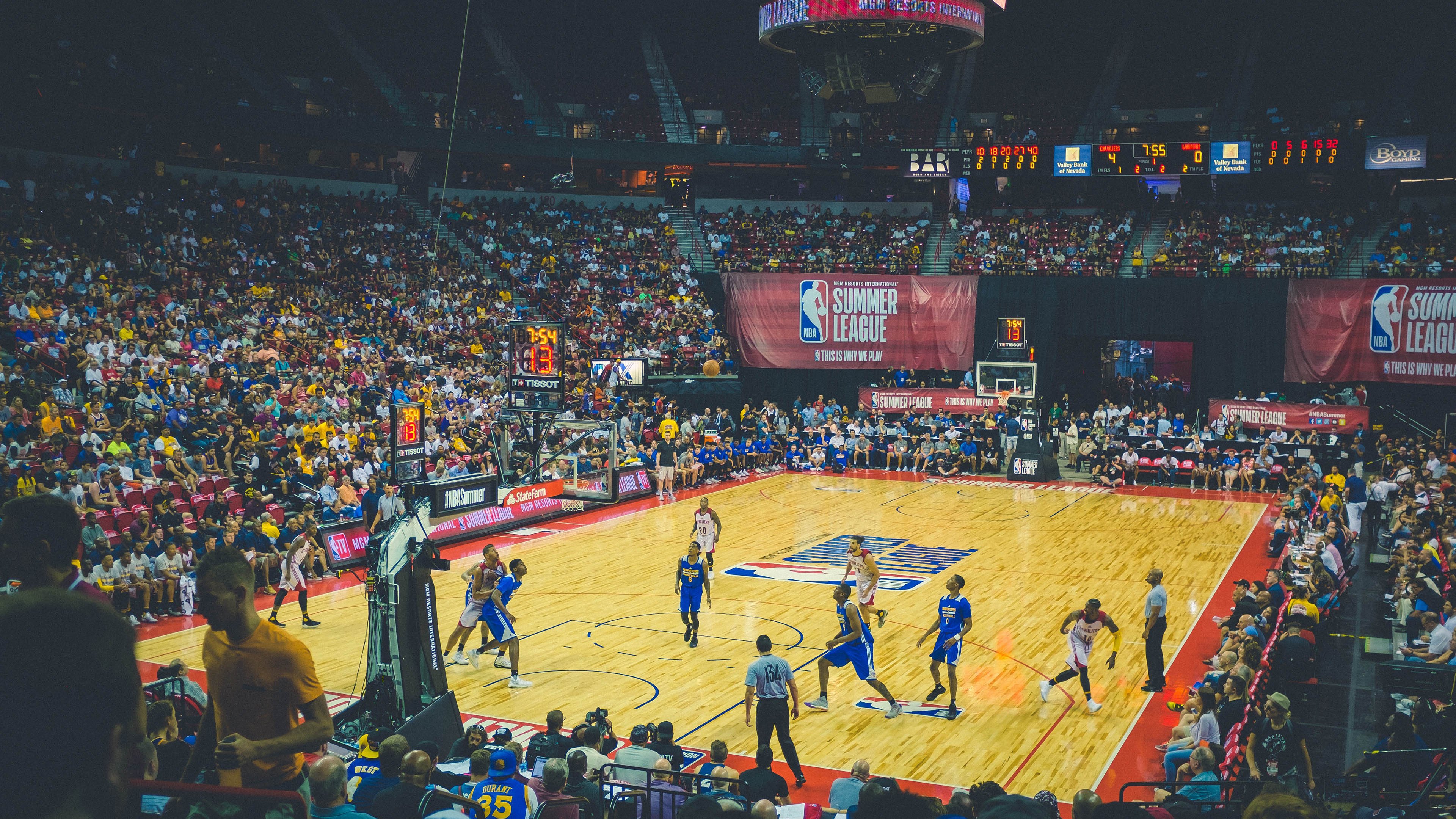 年轻球员首发比例是否影响球队化学反应,年轻球员最多的球队