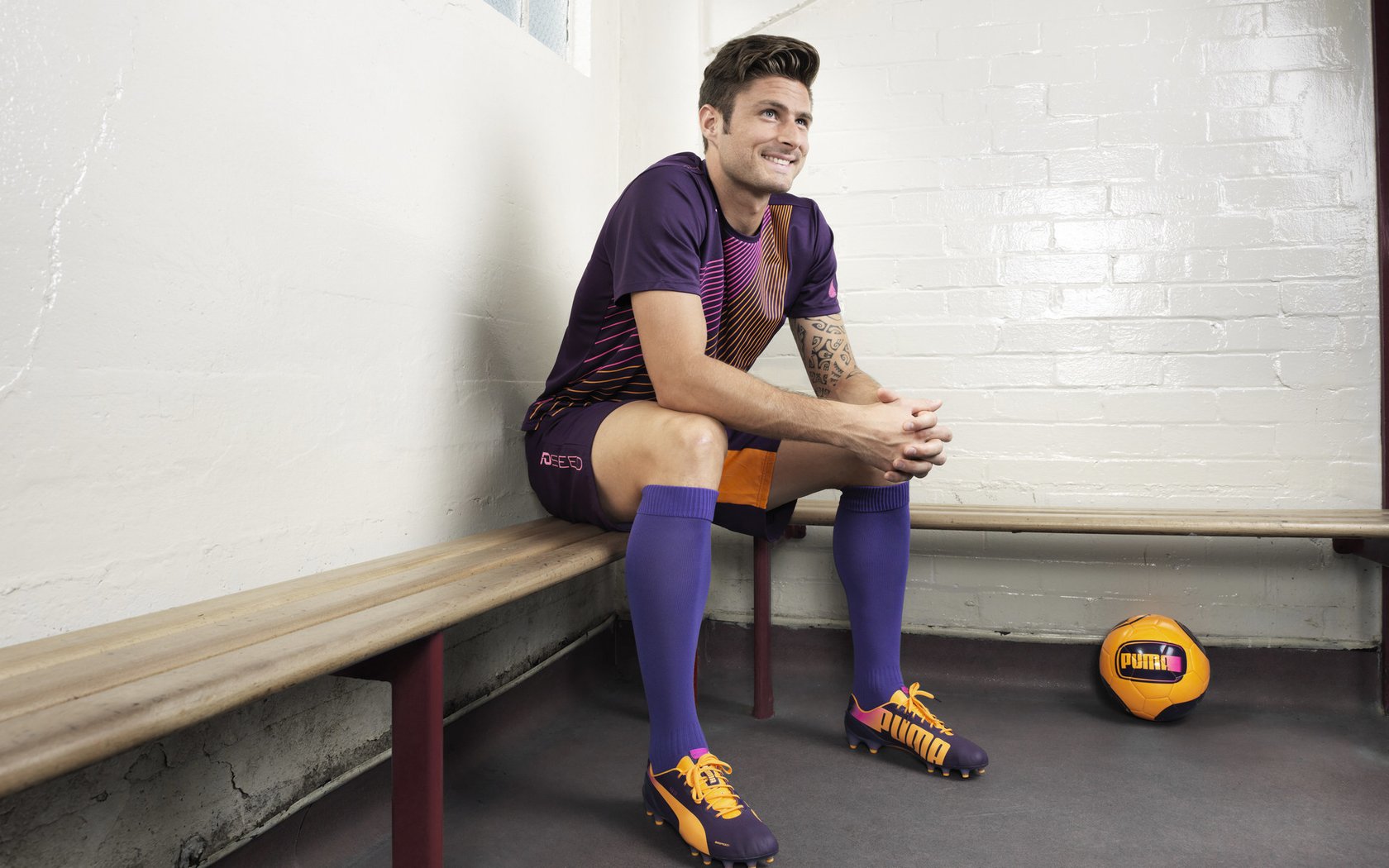 是否应限制非欧盟球员同场人数保障公平，非欧名额限制